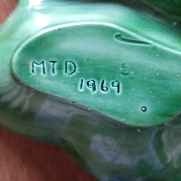 Vintage Christmas tree ceramic dish 1969 - Picture 3 of 3